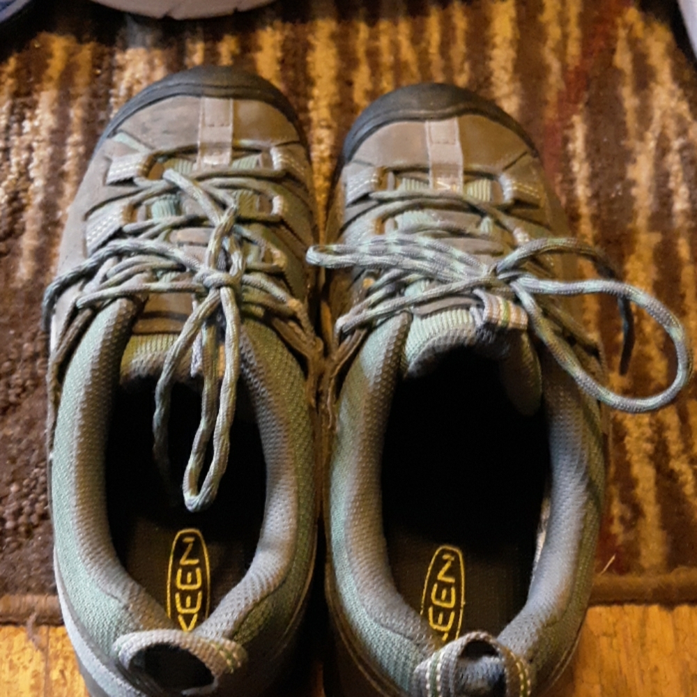 Keen hard toes